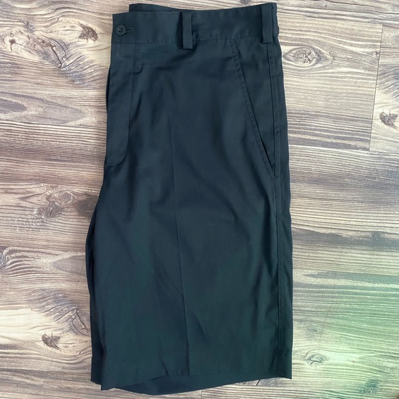 Nike Golf Shorts - Picture 1 of 3